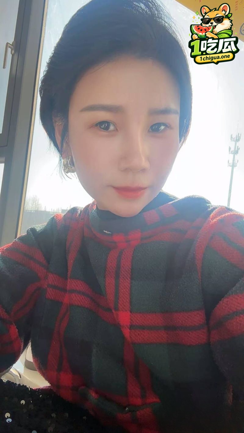 瓷萃诗男士脱毛 隐藏服务曝光 沉浸式体验女技师手交 技法精湛小哥现场缴械投降