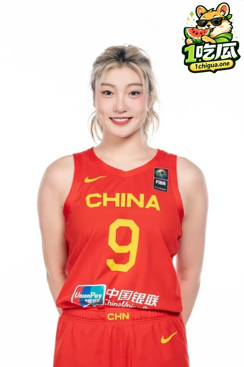 中国女篮 李梦 私密不雅视频 全裸视频通话被截屏曝光 与赛场形象相差巨大