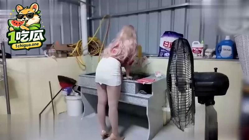 海角社区御姐小姨李老丝新作儿子暑假后入洗衣亲妈 农村风俗禁忌
