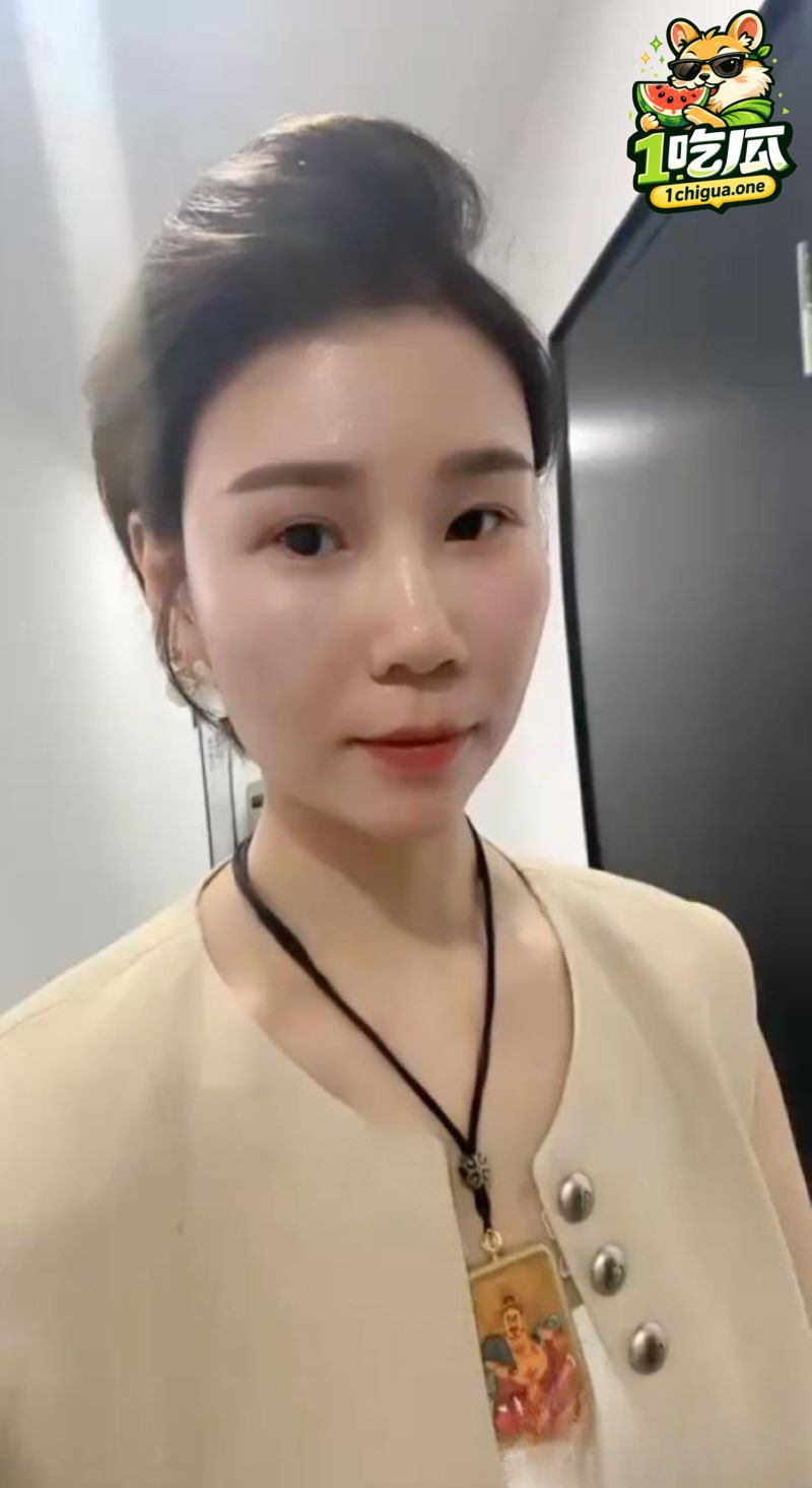 瓷萃诗男士脱毛 隐藏服务曝光 沉浸式体验女技师手交 技法精湛小哥现场缴械投降