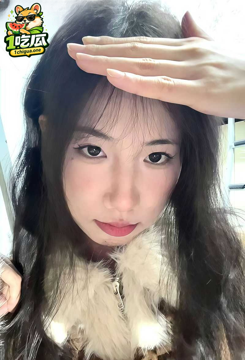 阜新大二学生妹 露脸性爱私拍 含屌颜射穿白丝扛操 骑乘后入被操的娇态百出