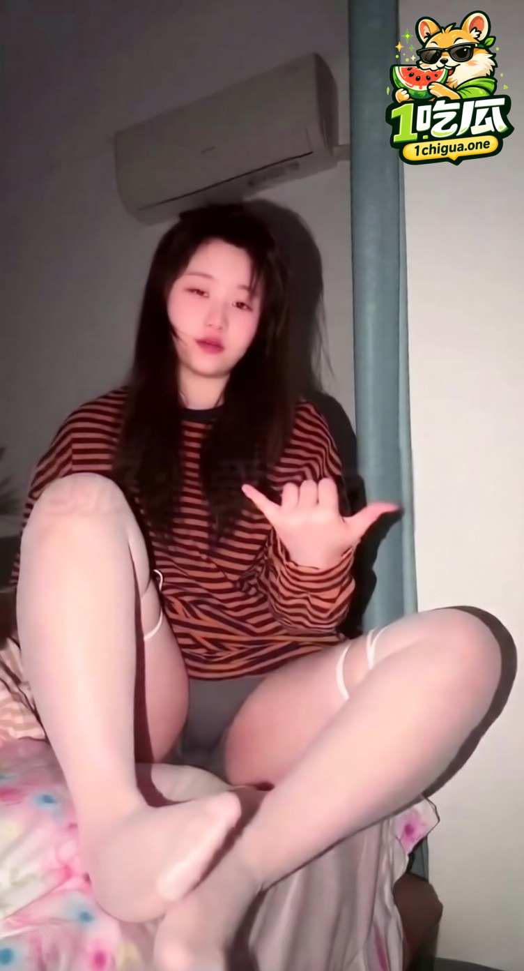 丝袜美足特写