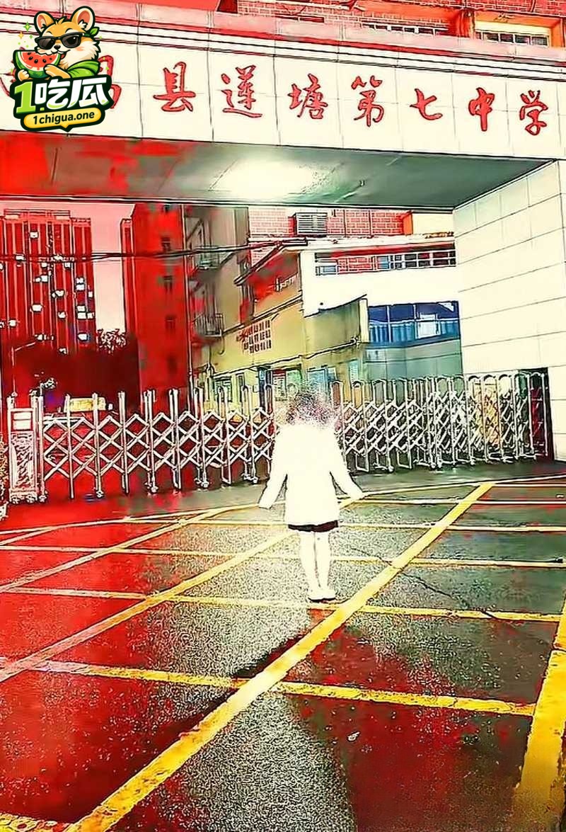 大昌七中照进现实 广州技校学生拍下惊悚女鬼画面 次日暴毙成脱水干尸 太诡异了
