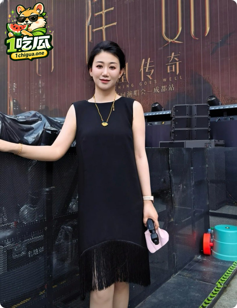 老板娘卖肉换手机