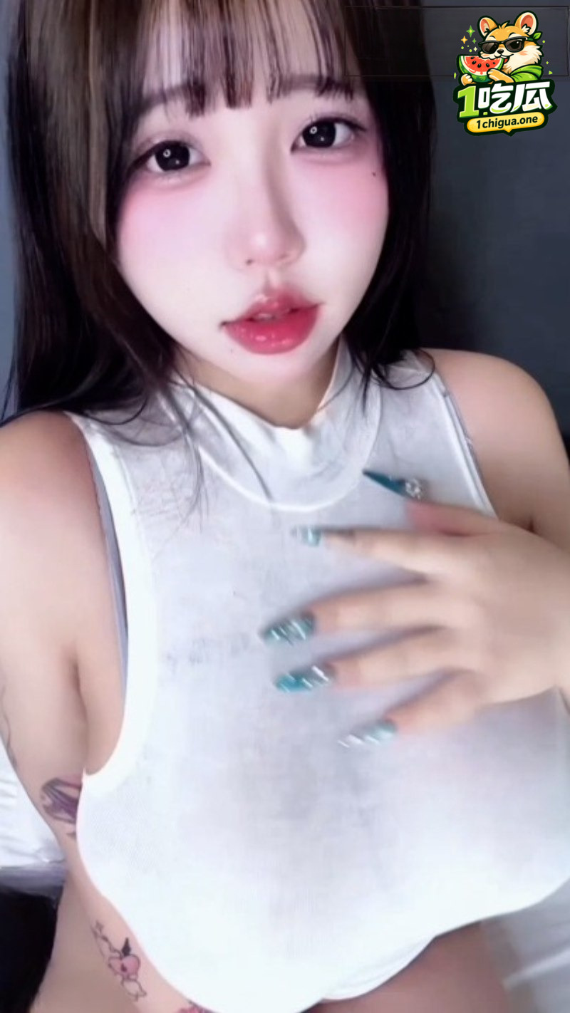 OnlyFans台湾巨乳女神 Haru哈嚕 私拍福利合集 吊钟巨乳怼脸展示 粉嫩蜜穴隔空挑逗激发原始兽欲